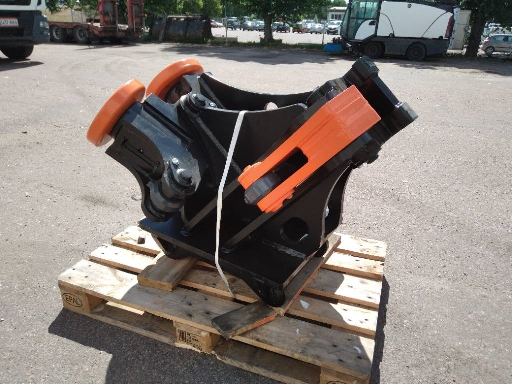 Tarfin RKH-V4 Rail handling device S60 - Stavebné zariadenia: obrázok 1 Tarfin RKH-V4 Rail handling device S60 - Stavebné zariadenia: obrázok 1