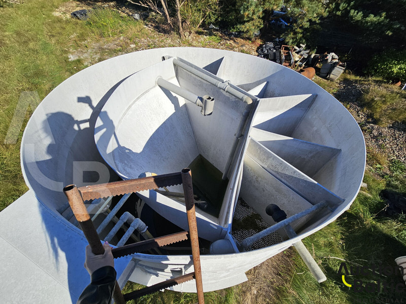 August ir Ko - Cisternové vozidlo: obrázok 3 August ir Ko - Cisternové vozidlo: obrázok 3