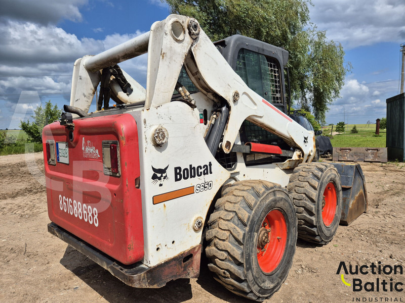 Bobcat S 650 - Šmykom riadený nakladač: obrázok 4 Bobcat S 650 - Šmykom riadený nakladač: obrázok 4