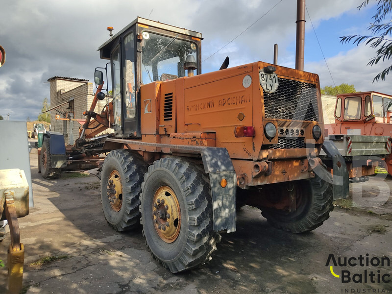 Brianskij Arsenal GS-14.02 - Zrovnávač: obrázok 3 Brianskij Arsenal GS-14.02 - Zrovnávač: obrázok 3