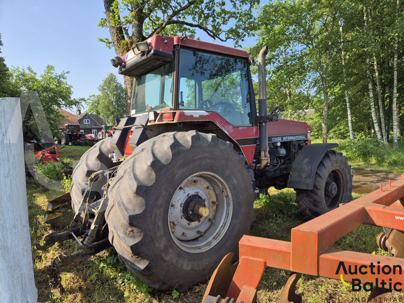 Case IH 7140 - Traktor: obrázok 4 Case IH 7140 - Traktor: obrázok 4