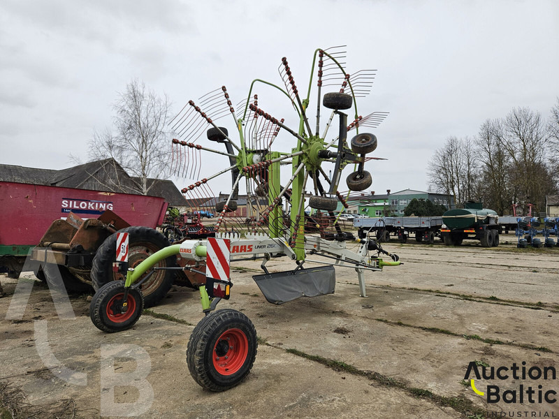 Claas Liner 2600 - Obracač sena: obrázok 3 Claas Liner 2600 - Obracač sena: obrázok 3