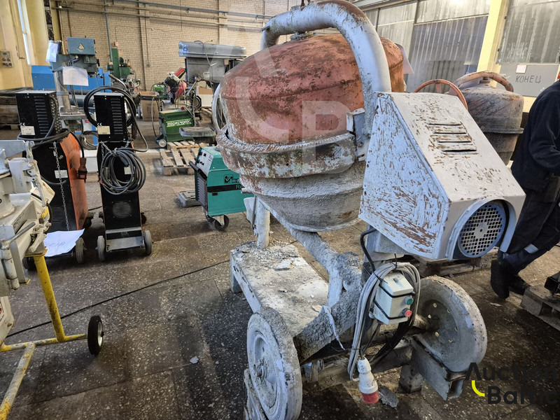 Concrete mixer - Stavebná miešačka: obrázok 3 Concrete mixer - Stavebná miešačka: obrázok 3