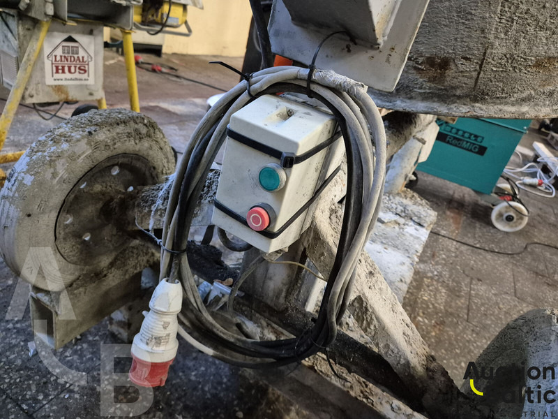 Concrete mixer - Stavebná miešačka: obrázok 5 Concrete mixer - Stavebná miešačka: obrázok 5