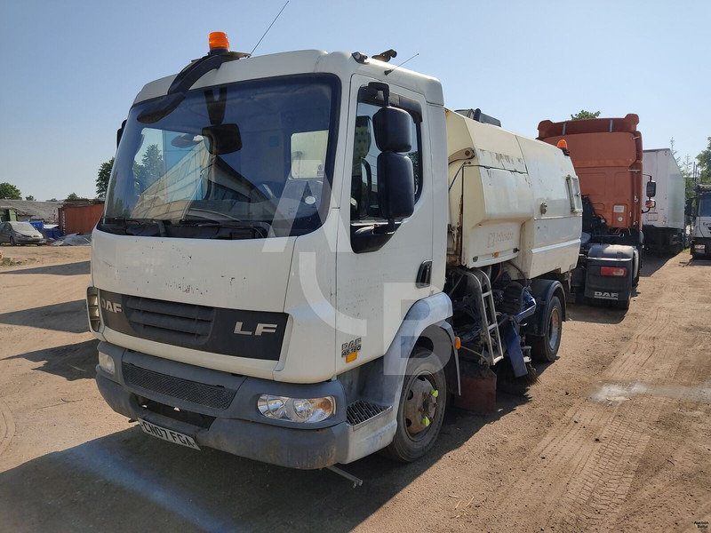 DAF LF45.160 - Zametacie vozidlo: obrázok 2 DAF LF45.160 - Zametacie vozidlo: obrázok 2