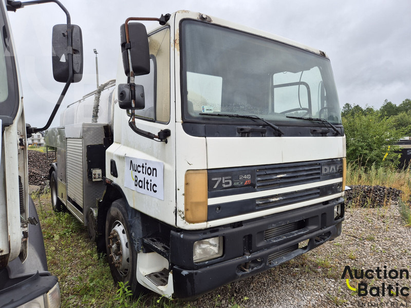 DAF with tank - Cisternové vozidlo: obrázok 3 DAF with tank - Cisternové vozidlo: obrázok 3