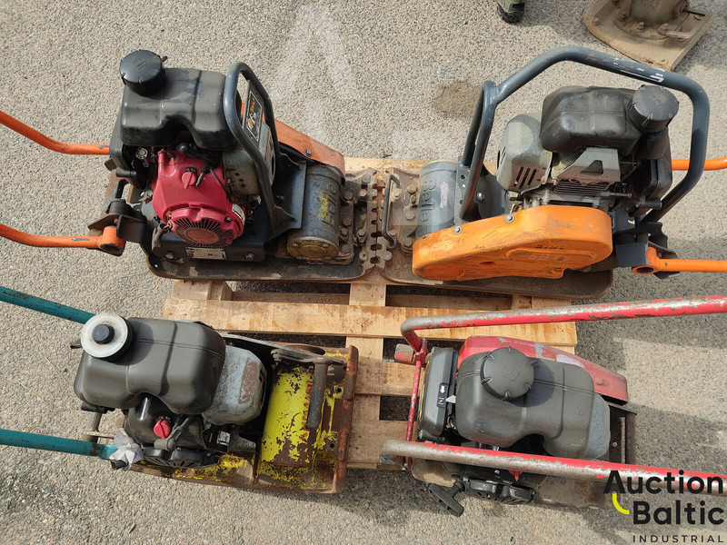 Dynapac LF45, Ammann AVP1033 & 2 Belle - Vibračná doska: obrázok 4 Dynapac LF45, Ammann AVP1033 & 2 Belle - Vibračná doska: obrázok 4