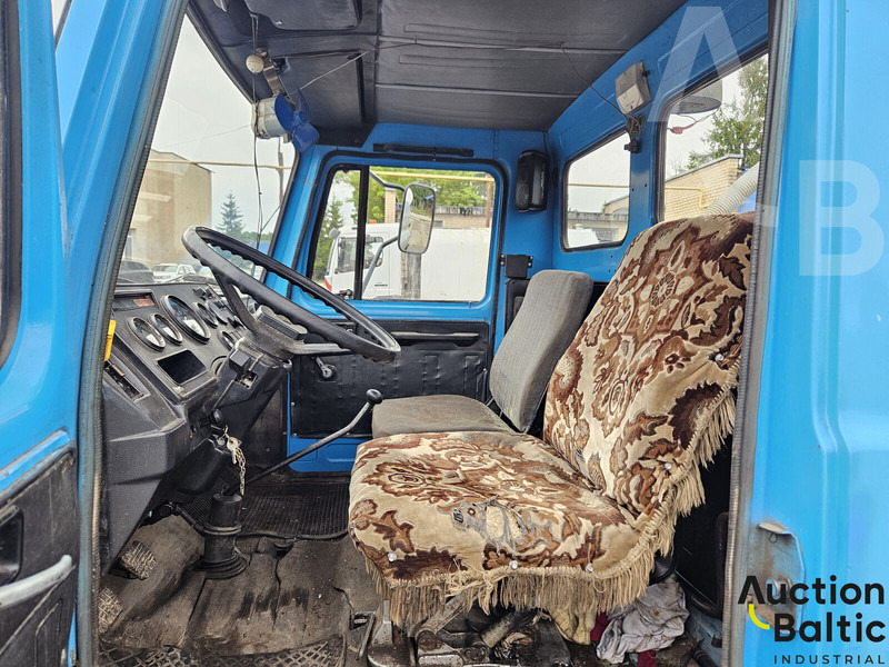 GAZ Gaz 3307 - Fekálne vozidlo: obrázok 4 GAZ Gaz 3307 - Fekálne vozidlo: obrázok 4