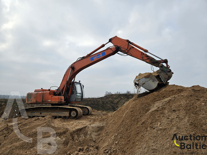 Hitachi EX 215 - Pásové rýpadlo: obrázok 1 Hitachi EX 215 - Pásové rýpadlo: obrázok 1