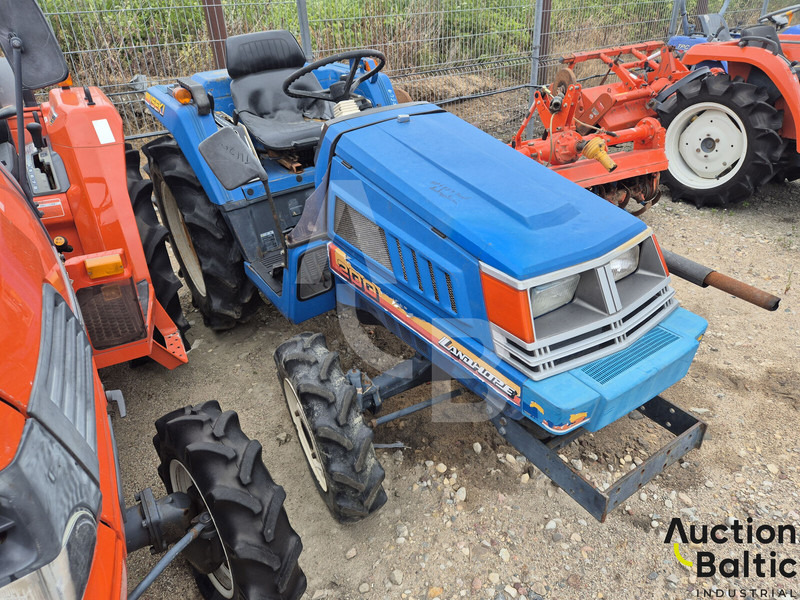 Iseki TU 200 - Traktor: obrázok 2 Iseki TU 200 - Traktor: obrázok 2