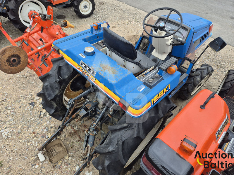 Iseki TU 200 - Traktor: obrázok 4 Iseki TU 200 - Traktor: obrázok 4