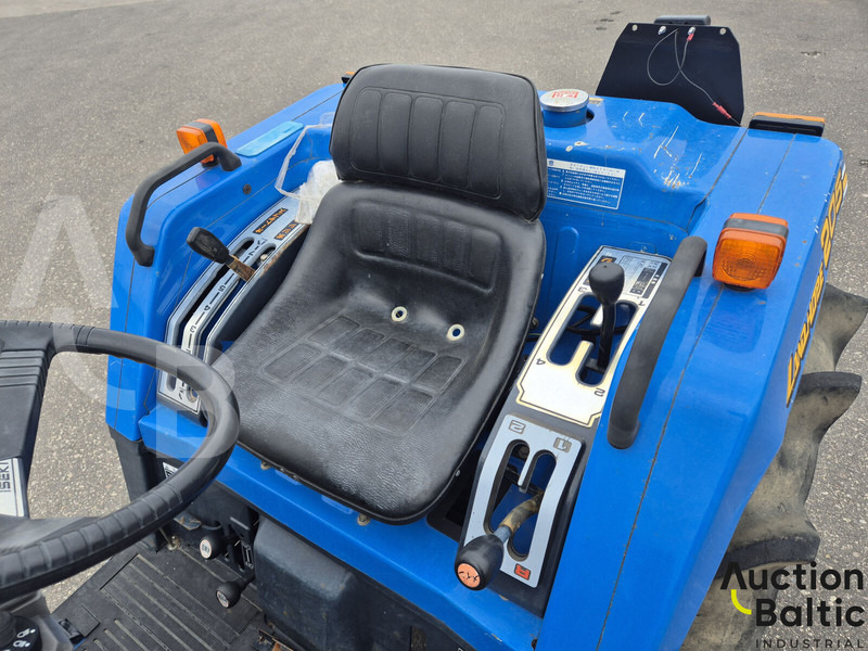 Iseki TU 205 - Traktor: obrázok 5 Iseki TU 205 - Traktor: obrázok 5