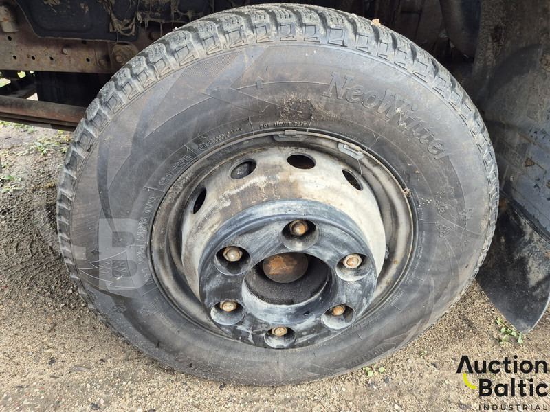 Plachtové nákladné vozidlo Iveco 65E10: obrázok 16