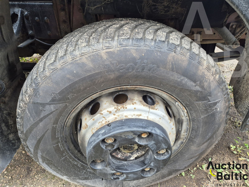 Plachtové nákladné vozidlo Iveco 65E10: obrázok 15