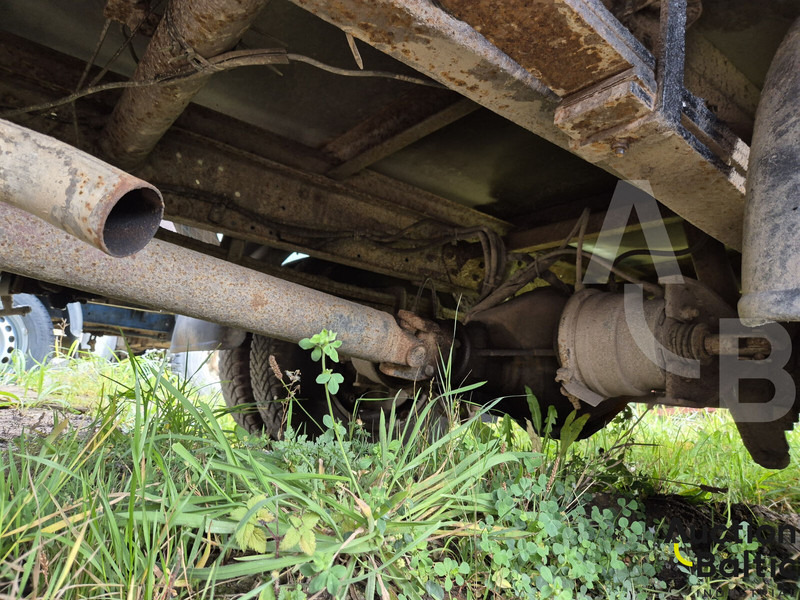 Plachtové nákladné vozidlo Iveco 65E10: obrázok 12