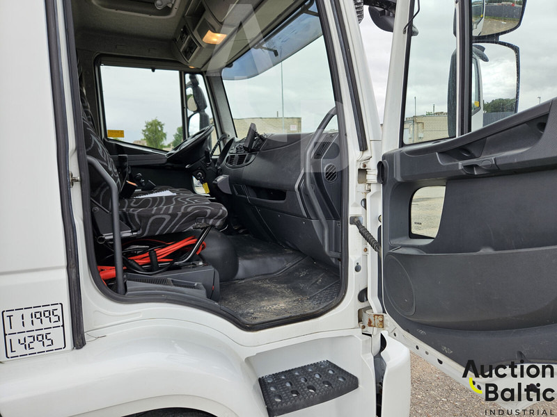 Iveco Euro Cargo 120E 25 - Chladirenské nákladné vozidlo: obrázok 5 Iveco Euro Cargo 120E 25 - Chladirenské nákladné vozidlo: obrázok 5