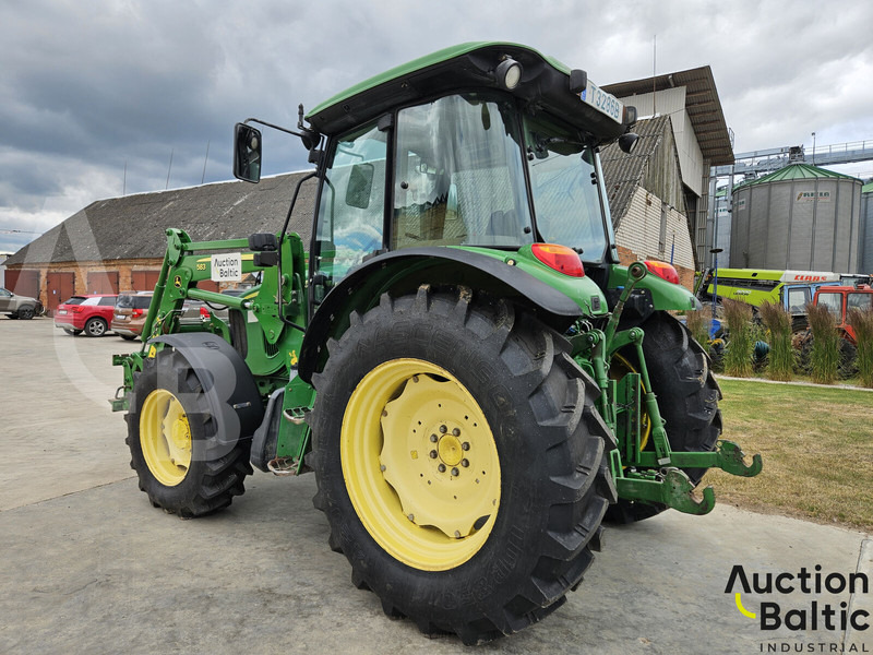 John Deere 5100 R - Traktor: obrázok 4 John Deere 5100 R - Traktor: obrázok 4