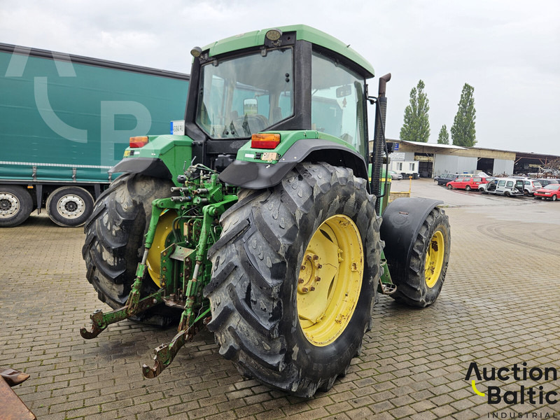 John Deere 6810 - Traktor: obrázok 4 John Deere 6810 - Traktor: obrázok 4