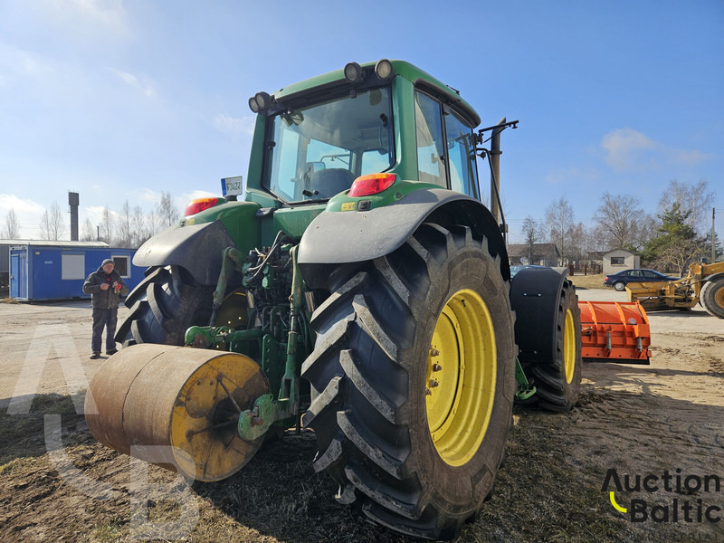 John Deere 6820 - Traktor: obrázok 3 John Deere 6820 - Traktor: obrázok 3