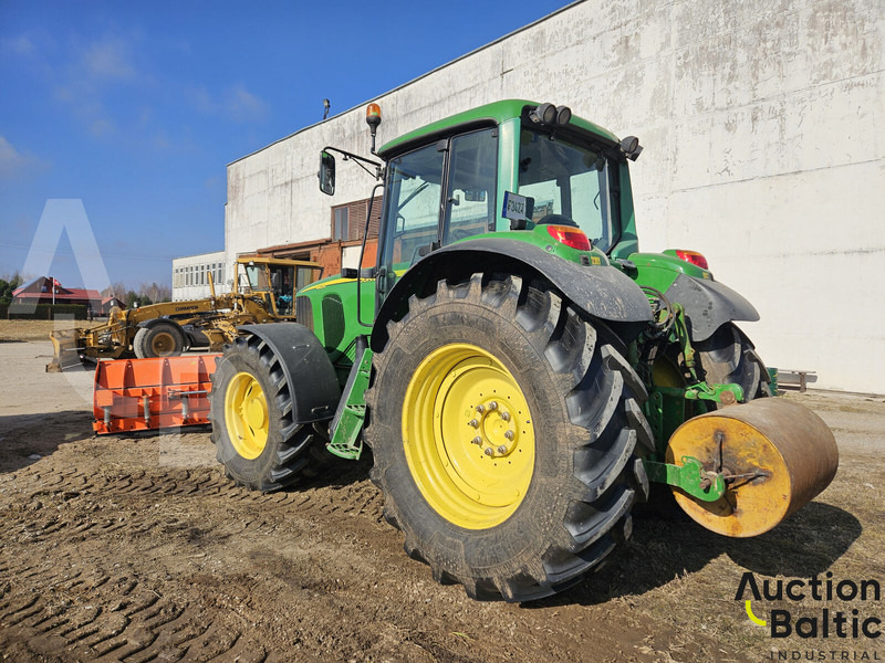 John Deere 6820 - Traktor: obrázok 4 John Deere 6820 - Traktor: obrázok 4