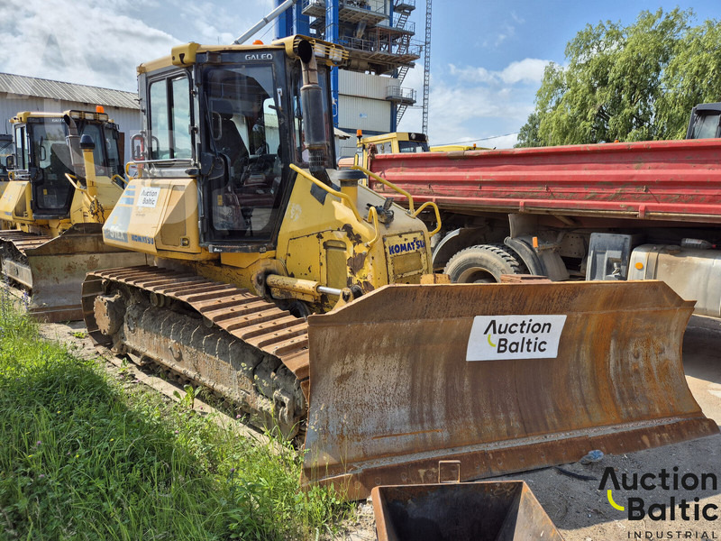 Komatsu D51 - Buldozér: obrázok 1 Komatsu D51 - Buldozér: obrázok 1