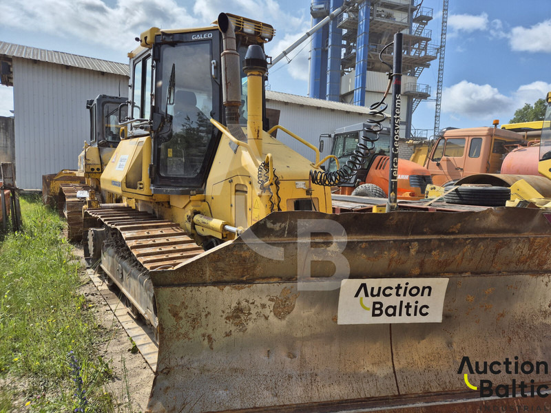 Komatsu D51EX-22 - Buldozér: obrázok 2 Komatsu D51EX-22 - Buldozér: obrázok 2