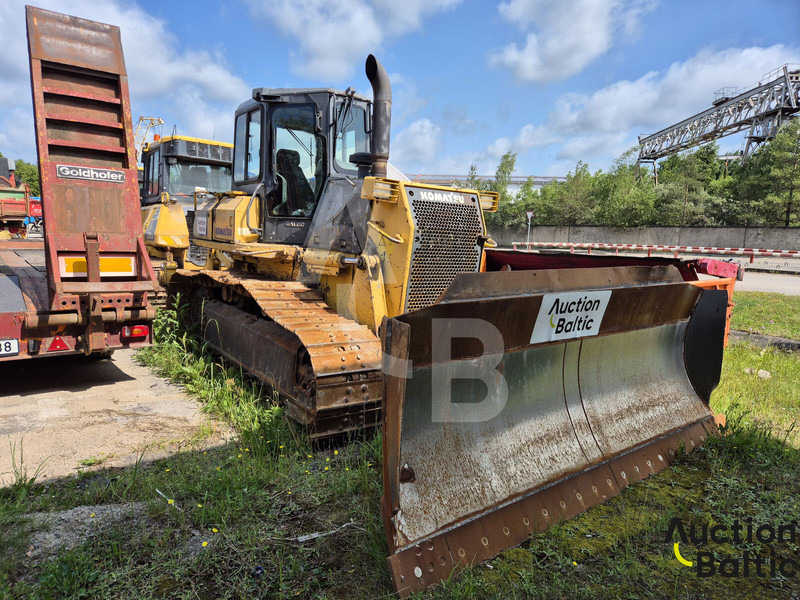 Komatsu D61EX-15 - Buldozér: obrázok 1 Komatsu D61EX-15 - Buldozér: obrázok 1