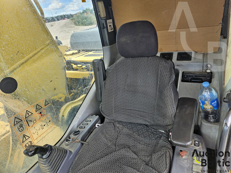 Pásové rýpadlo Komatsu PC240NLC-7K: obrázok 7