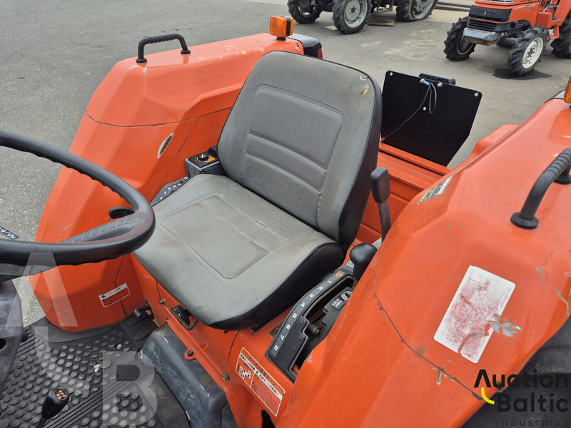 Kubota GL 29 - Traktor: obrázok 5 Kubota GL 29 - Traktor: obrázok 5