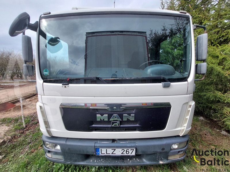 MAN TGL8.180 - Skříňový nákladní auto: obrázok 2 MAN TGL8.180 - Skříňový nákladní auto: obrázok 2