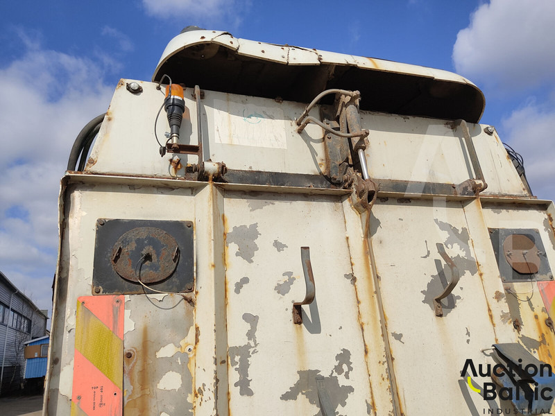 Mercedes-Benz 1517 - Zametacie vozidlo: obrázok 5 Mercedes-Benz 1517 - Zametacie vozidlo: obrázok 5