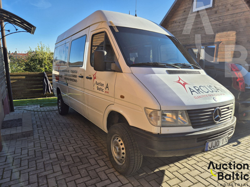 Mercedes-Benz 300-serie 312 D - Furgon: obrázok 2 Mercedes-Benz 300-serie 312 D - Furgon: obrázok 2