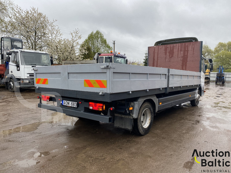 Mercedes-Benz 815 - Valníkový/ Plošinový nákladný automobil: obrázok 4 Mercedes-Benz 815 - Valníkový/ Plošinový nákladný automobil: obrázok 4