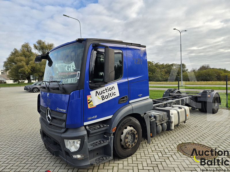 Mercedes-Benz Actros 1843 - Podvozek s kabinou: obrázok 3 Mercedes-Benz Actros 1843 - Podvozek s kabinou: obrázok 3