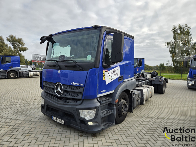 Mercedes-Benz Actros 1843 - Podvozek s kabinou: obrázok 2 Mercedes-Benz Actros 1843 - Podvozek s kabinou: obrázok 2