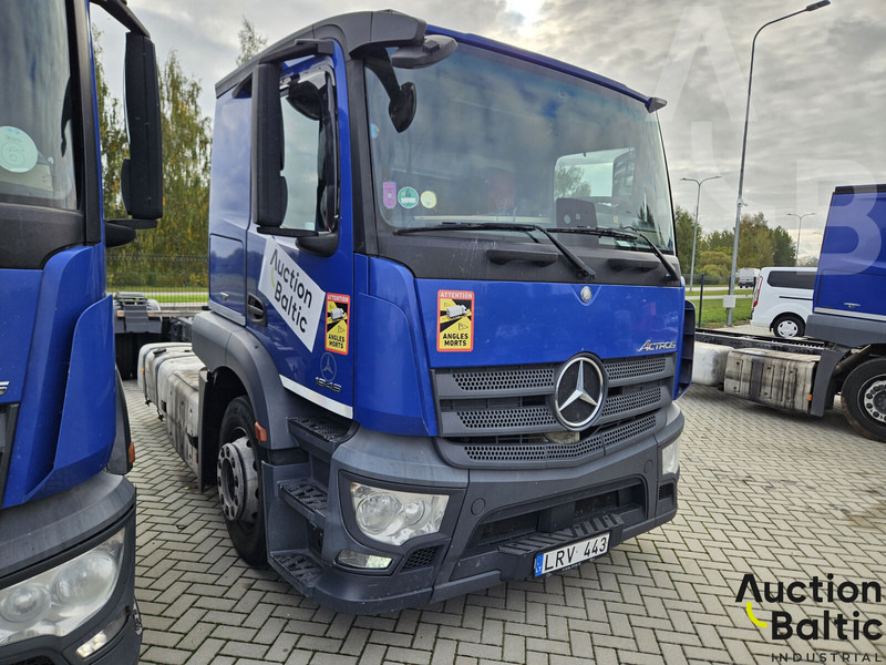 Mercedes-Benz Actros 1843 - Podvozek s kabinou: obrázok 2 Mercedes-Benz Actros 1843 - Podvozek s kabinou: obrázok 2