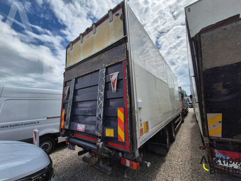 Mercedes-Benz Actros 2551 - Skříňový nákladní auto: obrázok 3 Mercedes-Benz Actros 2551 - Skříňový nákladní auto: obrázok 3