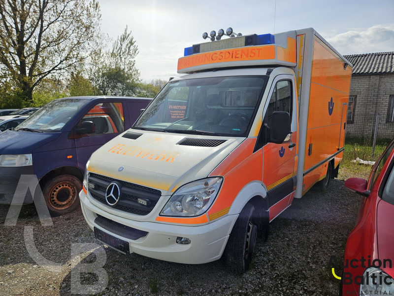 Mercedes-Benz Sprinter - Sanitka: obrázok 2 Mercedes-Benz Sprinter - Sanitka: obrázok 2