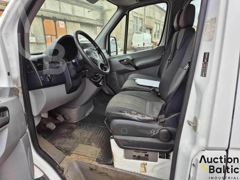 Mercedes-Benz Sprinter - Plachtová dodávka: obrázok 5 Mercedes-Benz Sprinter - Plachtová dodávka: obrázok 5