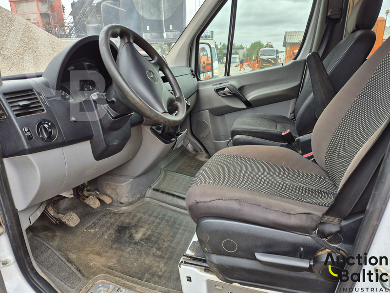 Mercedes-Benz Sprinter - Plachtová dodávka: obrázok 4 Mercedes-Benz Sprinter - Plachtová dodávka: obrázok 4