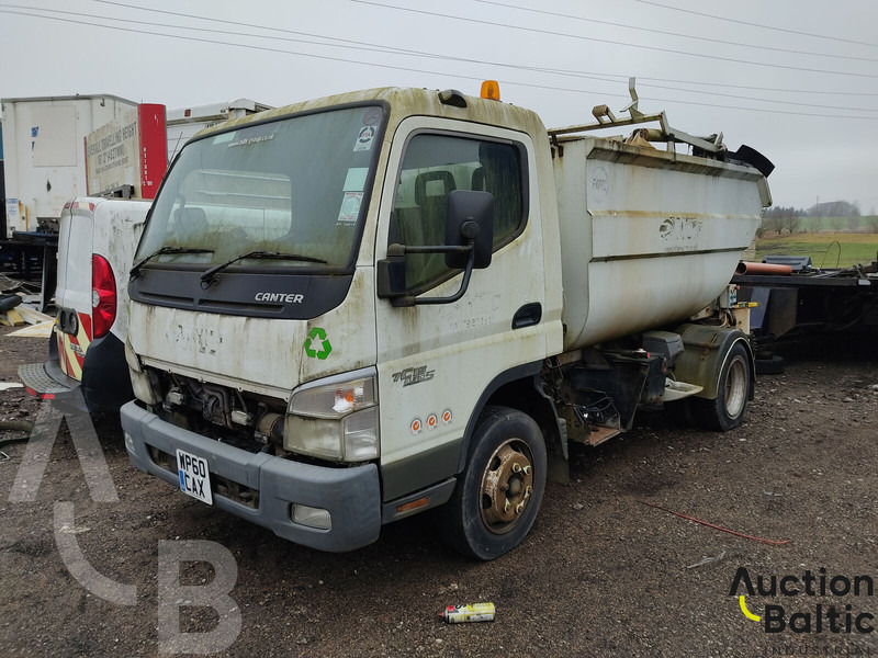 Mitsubishi Fuso - Auto na odvoz odpadu: obrázok 2 Mitsubishi Fuso - Auto na odvoz odpadu: obrázok 2