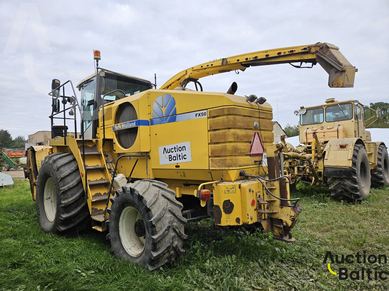 New Holland FX 50 - Samohybná rezačka: obrázok 4 New Holland FX 50 - Samohybná rezačka: obrázok 4