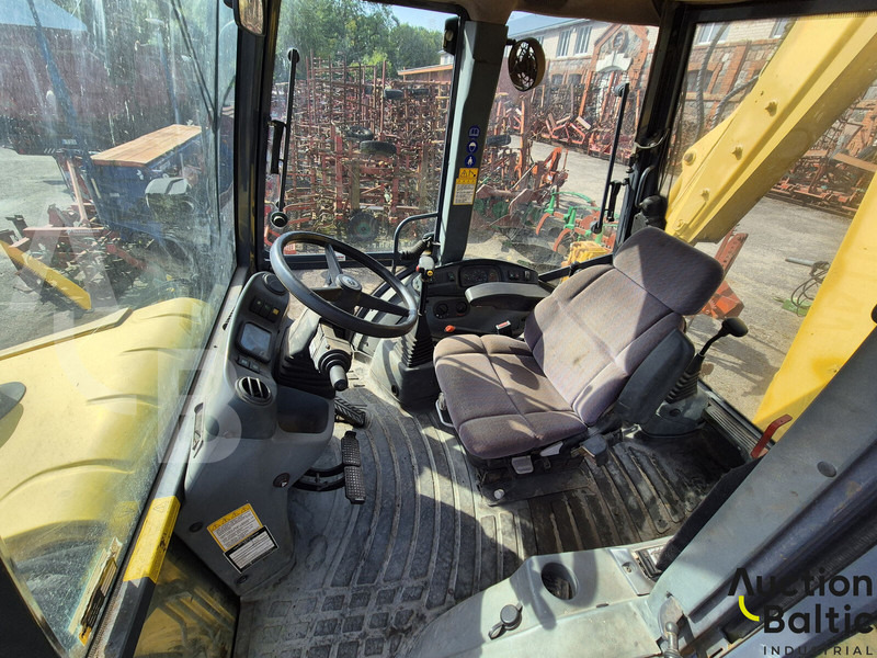 New Holland LB 110-4 PT - Kolesové rýpadlo: obrázok 5 New Holland LB 110-4 PT - Kolesové rýpadlo: obrázok 5