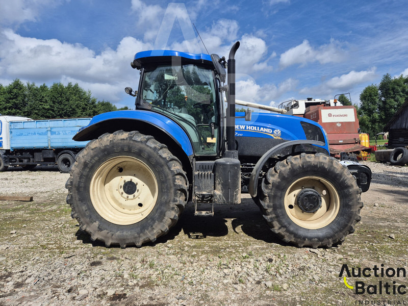 New Holland T 7.210 - Traktor: obrázok 3 New Holland T 7.210 - Traktor: obrázok 3