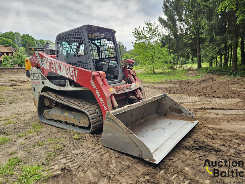 Takeuchi TL12V-2 - Pásový nakladač: obrázok 2 Takeuchi TL12V-2 - Pásový nakladač: obrázok 2