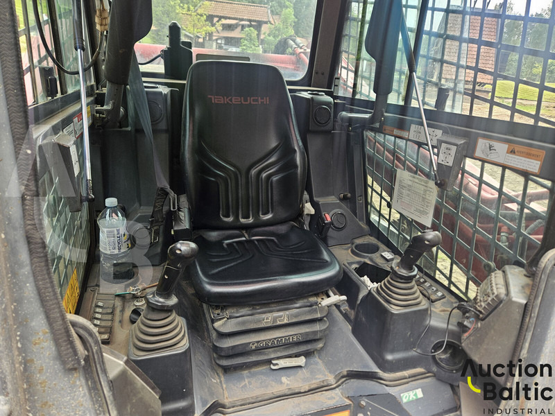Takeuchi TL12V-2 - Pásový nakladač: obrázok 5 Takeuchi TL12V-2 - Pásový nakladač: obrázok 5