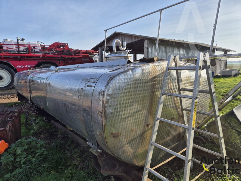 Tank - Cisternové vozidlo: obrázok 3 Tank - Cisternové vozidlo: obrázok 3