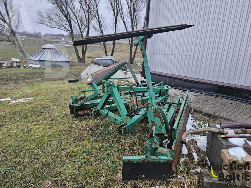 The pumpkin bulldozer - Zrovnávač: obrázok 2 The pumpkin bulldozer - Zrovnávač: obrázok 2