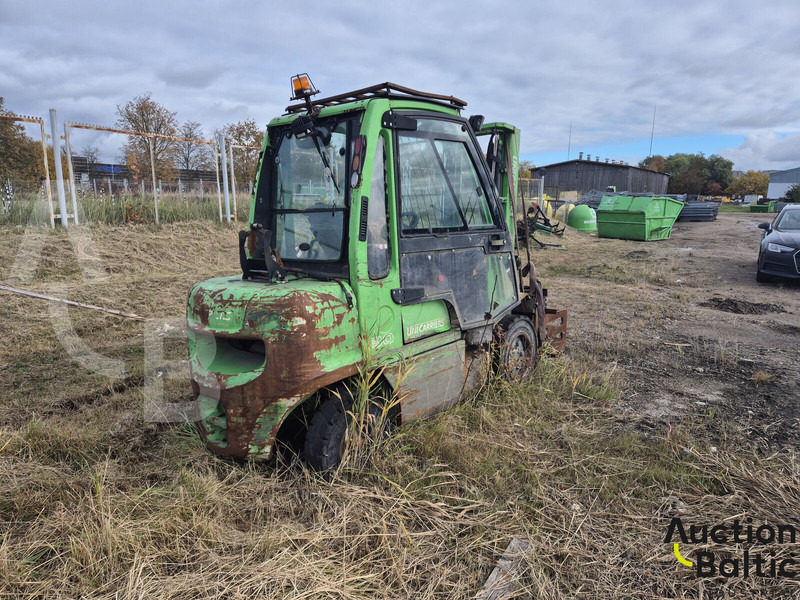UniCarriers 30 - Dieselový vysokozdvižný vozík: obrázok 4 UniCarriers 30 - Dieselový vysokozdvižný vozík: obrázok 4