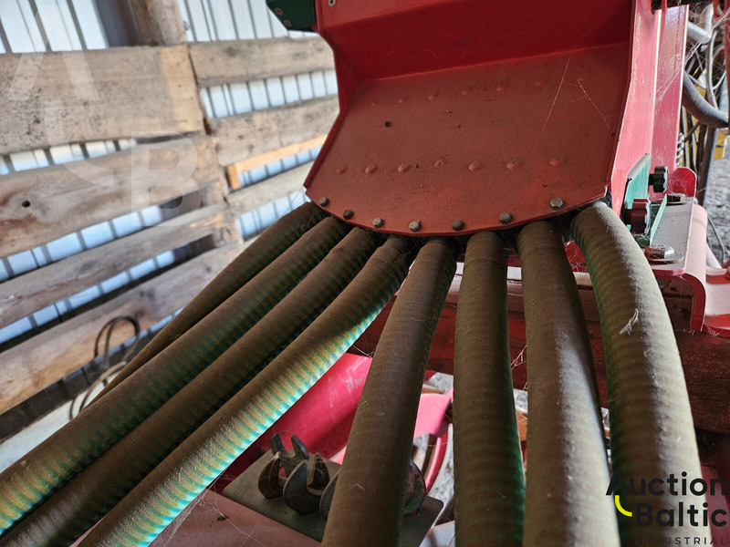 Vaderstad Carrier650 - Diskový pluh: obrázok 5 Vaderstad Carrier650 - Diskový pluh: obrázok 5